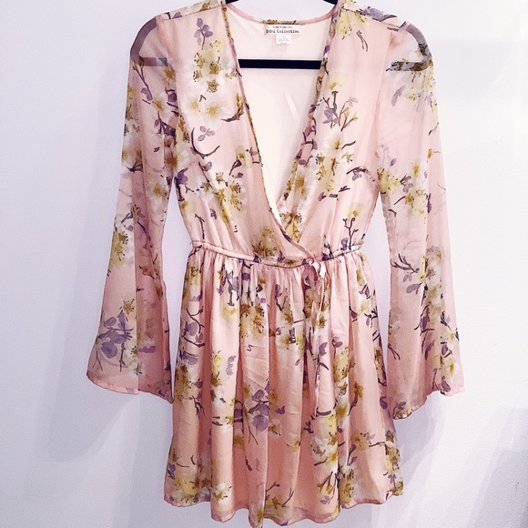 Light Pink Chiffon Bell Sleeve Flower Dress - Picture 5 of 11